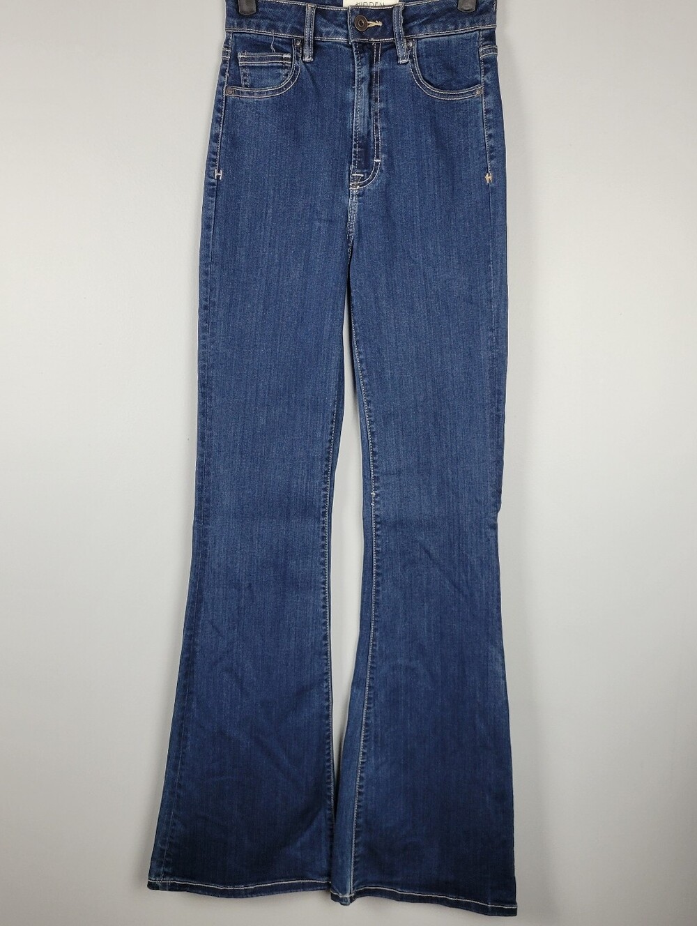Hidden Jeans Size 25 High Rise Flare Jeans